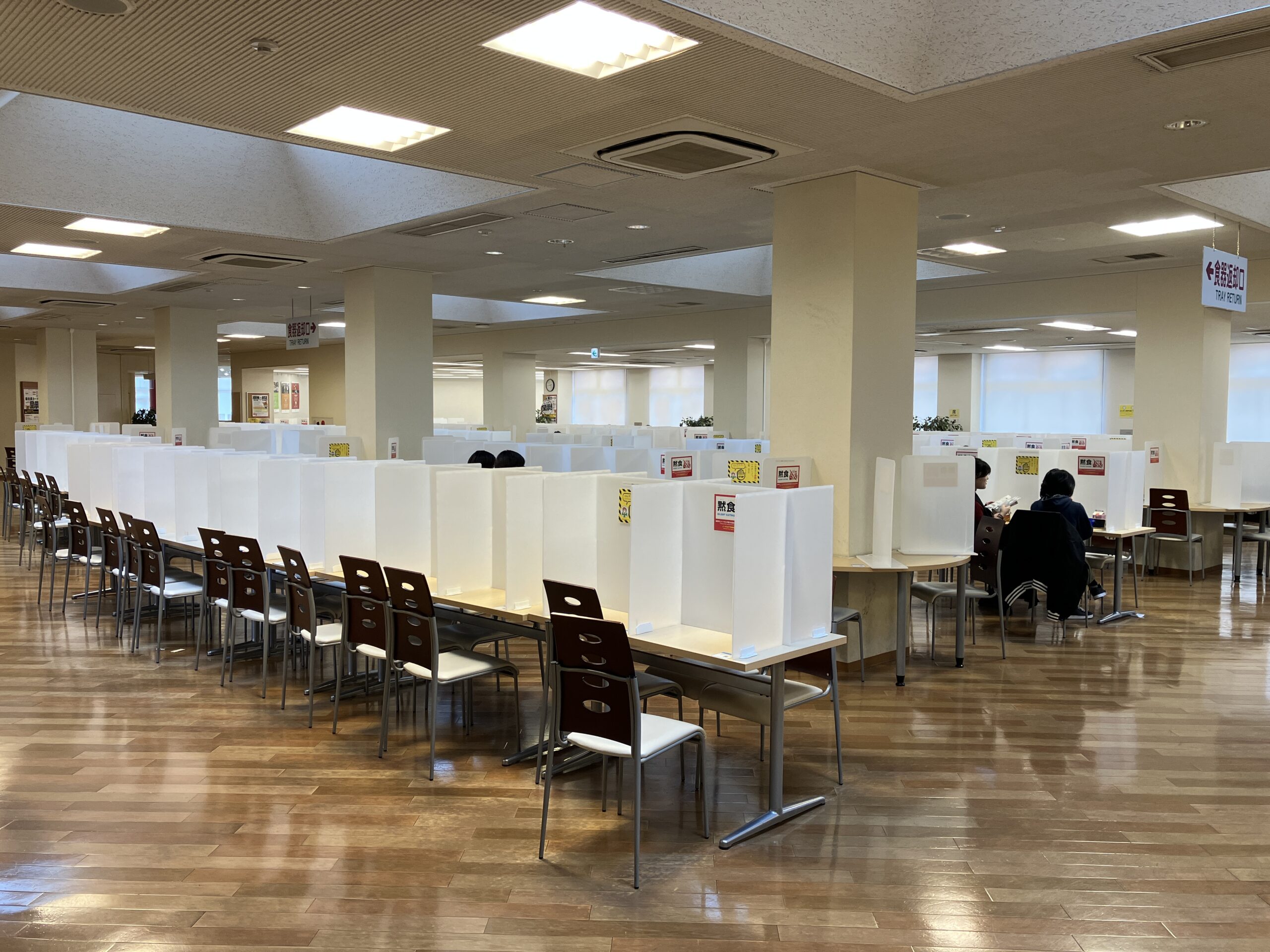 開放的なテラスで休憩！飲食スペース開放！